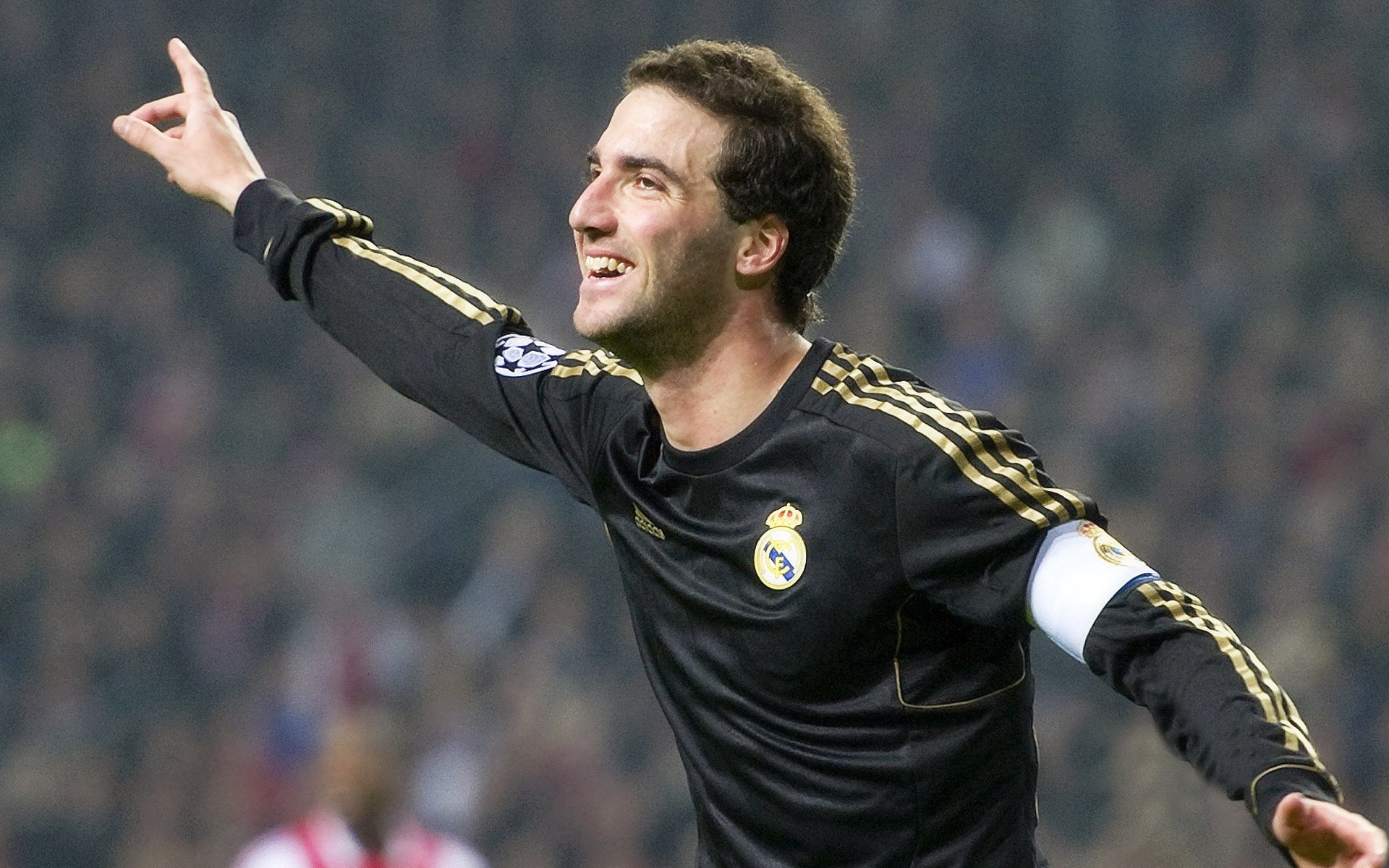 乐鱼体育官方-3-1！曼城狂造3神迹，哈兰德双响打崩黑马，瓜帅盛赞比肩梅罗凭啥？